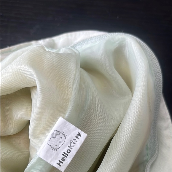 Hello Kitty Drawstring Pouch - Picture 2 of 6